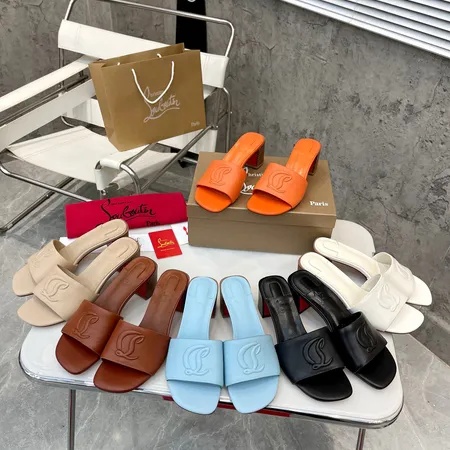 クリスチャン・ルブタン サンダル