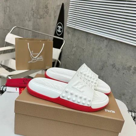 クリスチャン・ルブタン スリッパ