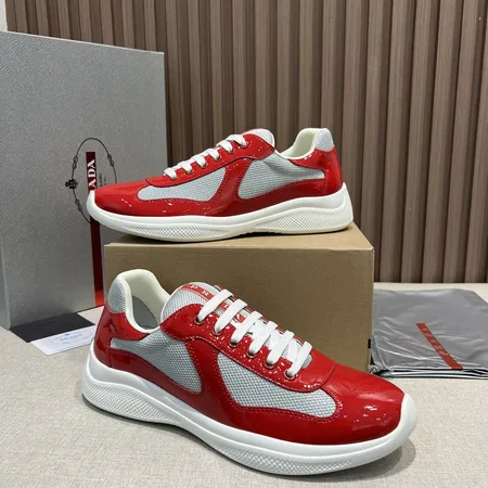 プラダ カジュアルシューズ