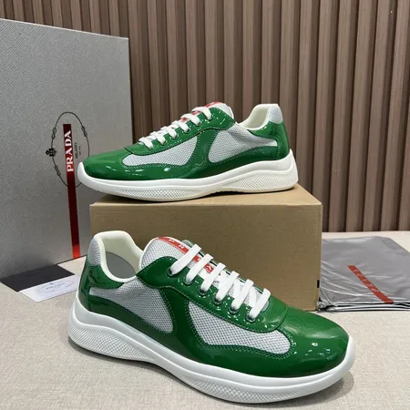 プラダ カジュアルシューズ