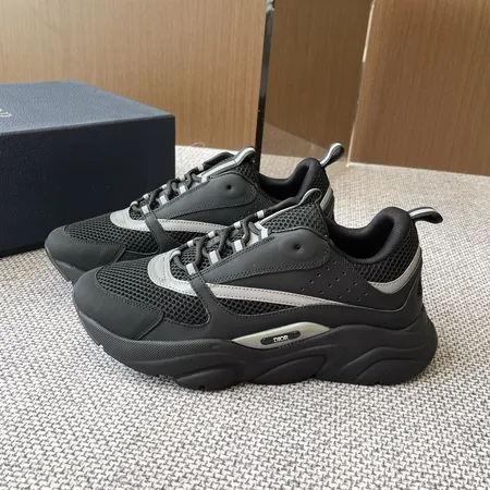 ディオール スニーカー