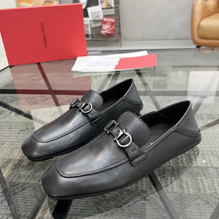 フェラガモ ビジネスシューズ