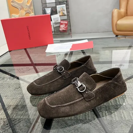 フェラガモ ビジネスシューズ