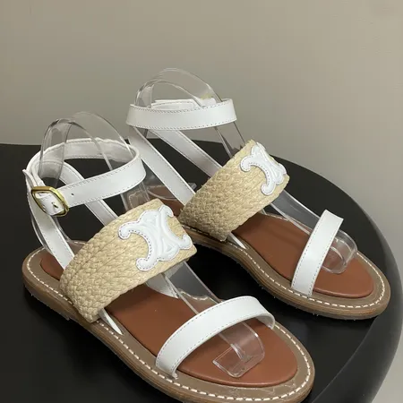 セリーヌ サンダル