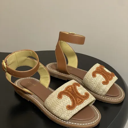 セリーヌ サンダル