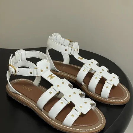 セリーヌ サンダル