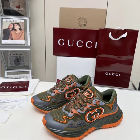 グッチ スニーカー