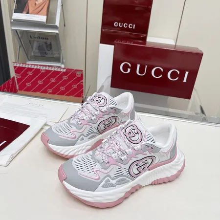 グッチ スニーカー