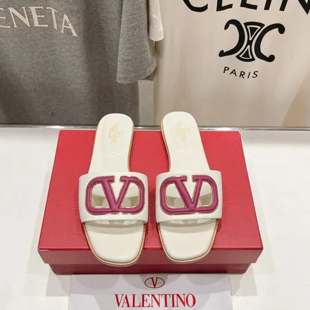 ヴァレンティノ スリッパ