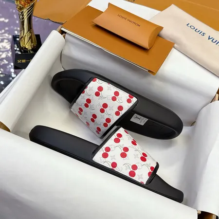 ルイヴィトン スリッパ