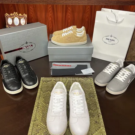プラダ カジュアルシューズ