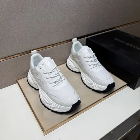 アルマーニ カジュアルシューズ