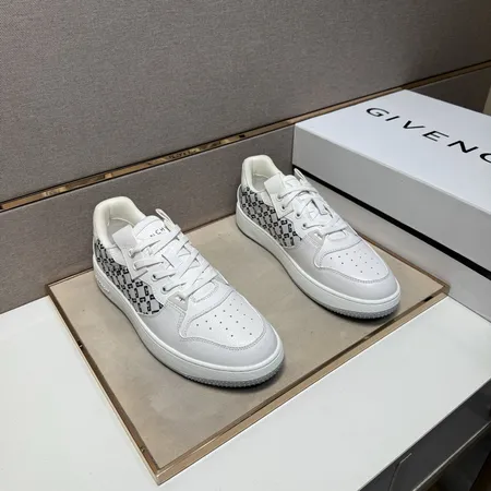 ジバンシィ カジュアルシューズ