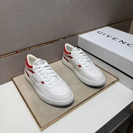 ジバンシィ カジュアルシューズ