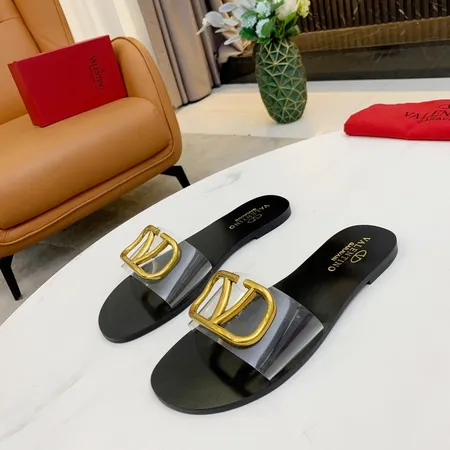 ヴァレンティノ スリッパ