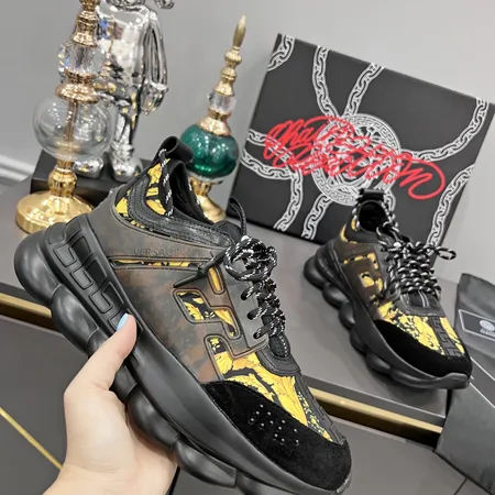 ヴェルサーチ スニーカー