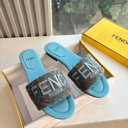 フェンディ スリッパ