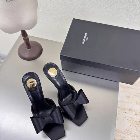 イブサンローラン サンダル