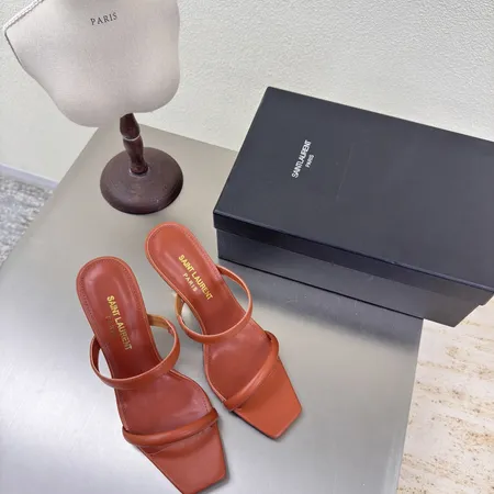 イブサンローラン サンダル