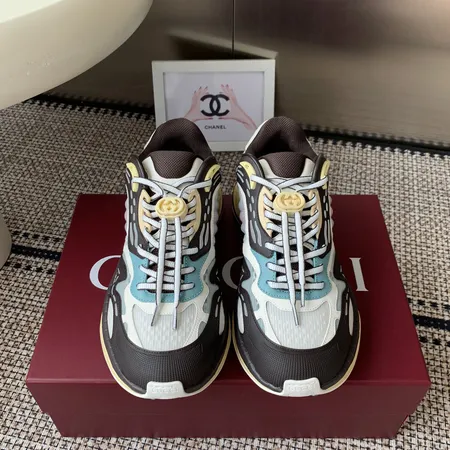 グッチ スニーカー