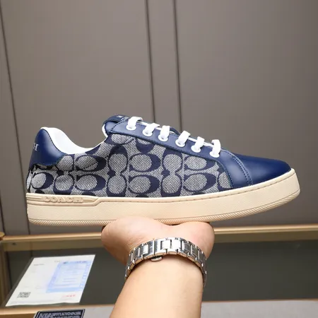 コーチ カジュアルシューズ