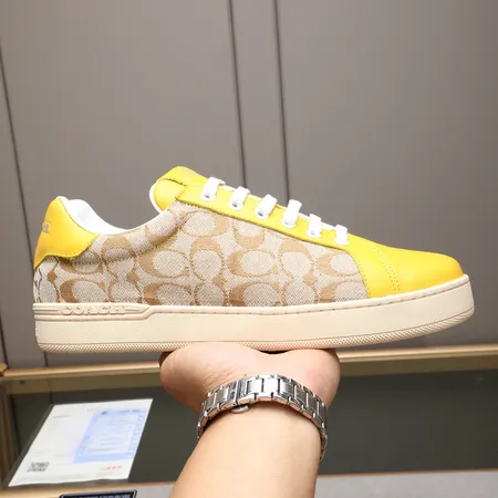 コーチ カジュアルシューズ