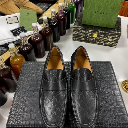 グッチ ビジネスシューズ