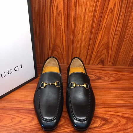 グッチ ビジネスシューズ