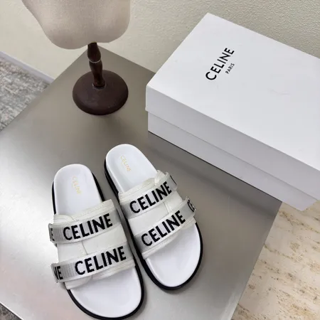 セリーヌ スリッパ