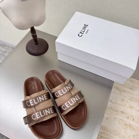 セリーヌ スリッパ