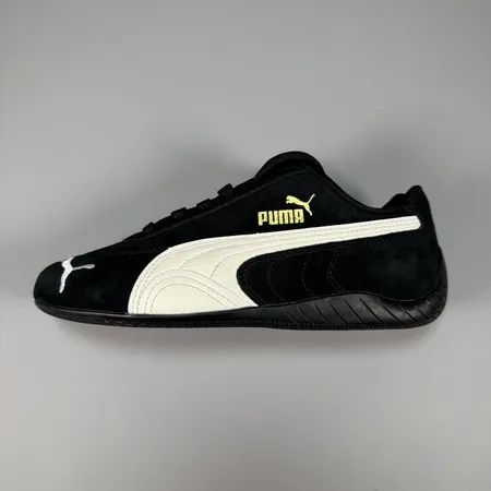 プーマ スニーカー