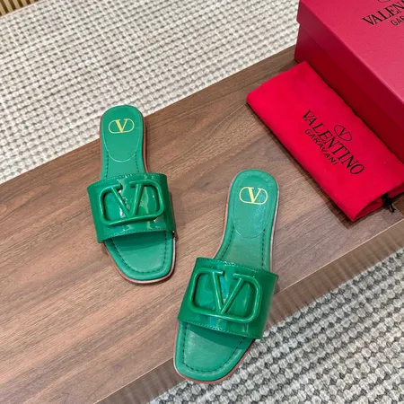 ヴァレンティノ スリッパ