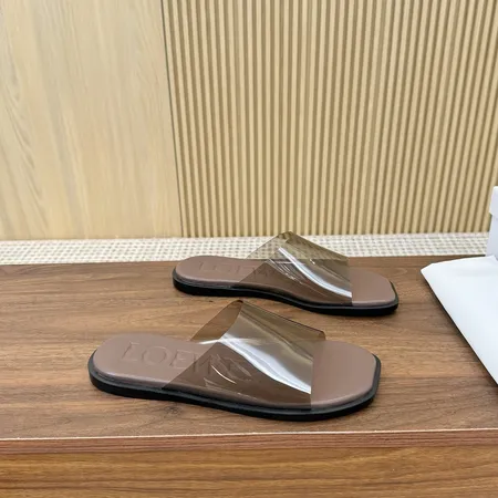 ロエベ スリッパ