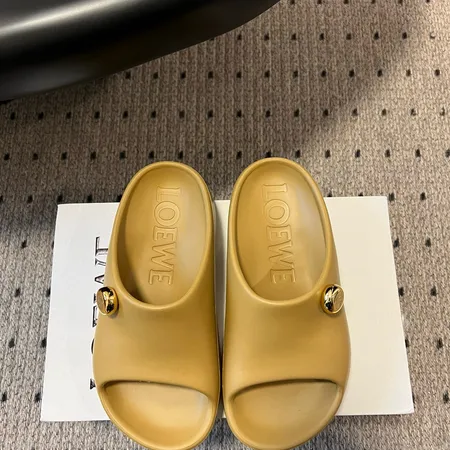 ロエベ スリッパ