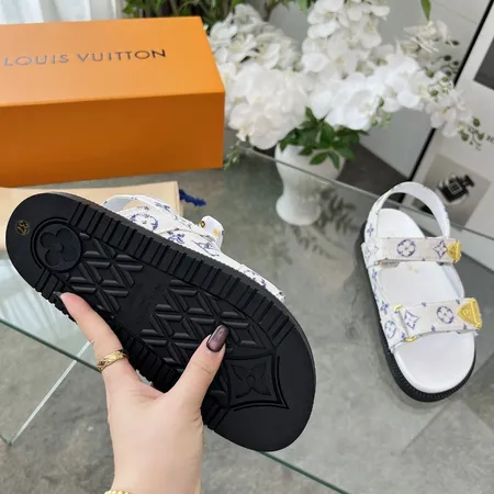 ルイヴィトン サンダル