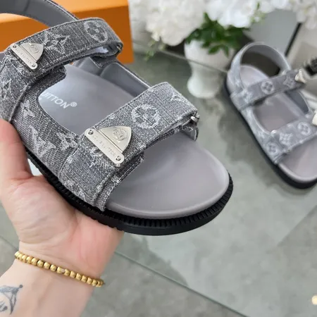 ルイヴィトン サンダル