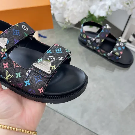 ルイヴィトン サンダル