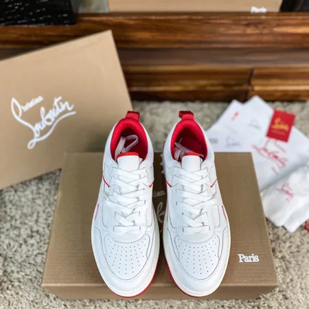 クリスチャン・ルブタン スニーカー