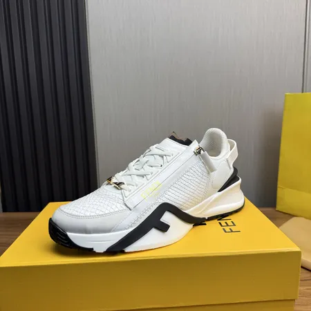 フェンディ スニーカー