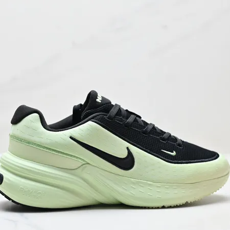 ナイキ スニーカー