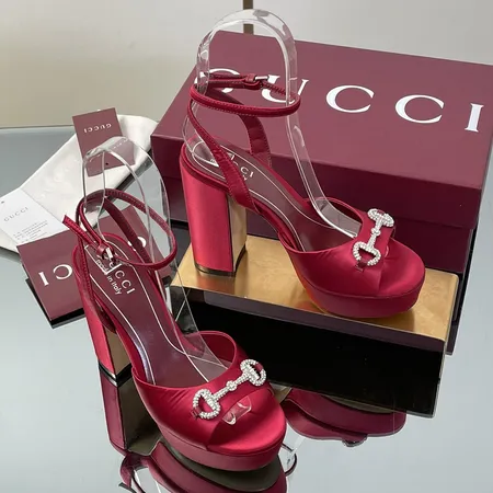 グッチ サンダル