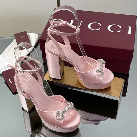 グッチ サンダル