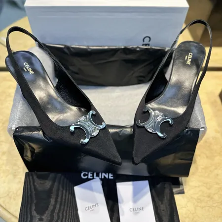 セリーヌ サンダル