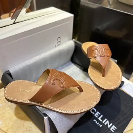 セリーヌ スリッパ