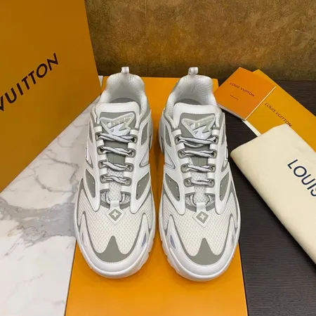 ルイヴィトン スニーカー