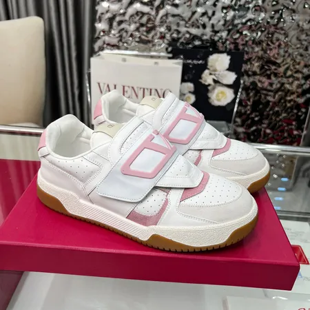 ヴァレンティノ カジュアルシューズ