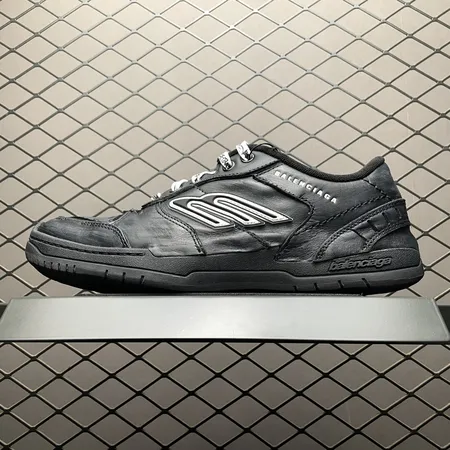 バレンシアガ スニーカー