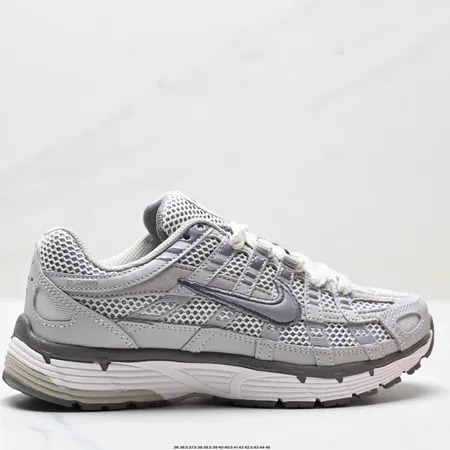 ナイキ スニーカー