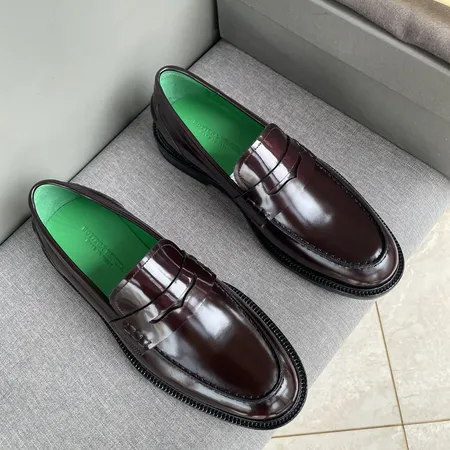 ボッテガ ヴェネタ ビジネスシューズ