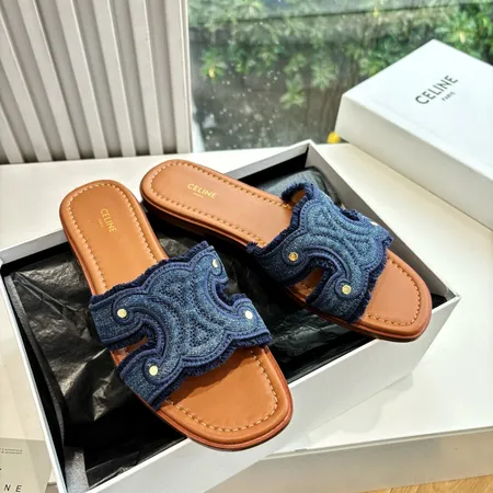 セリーヌ スリッパ